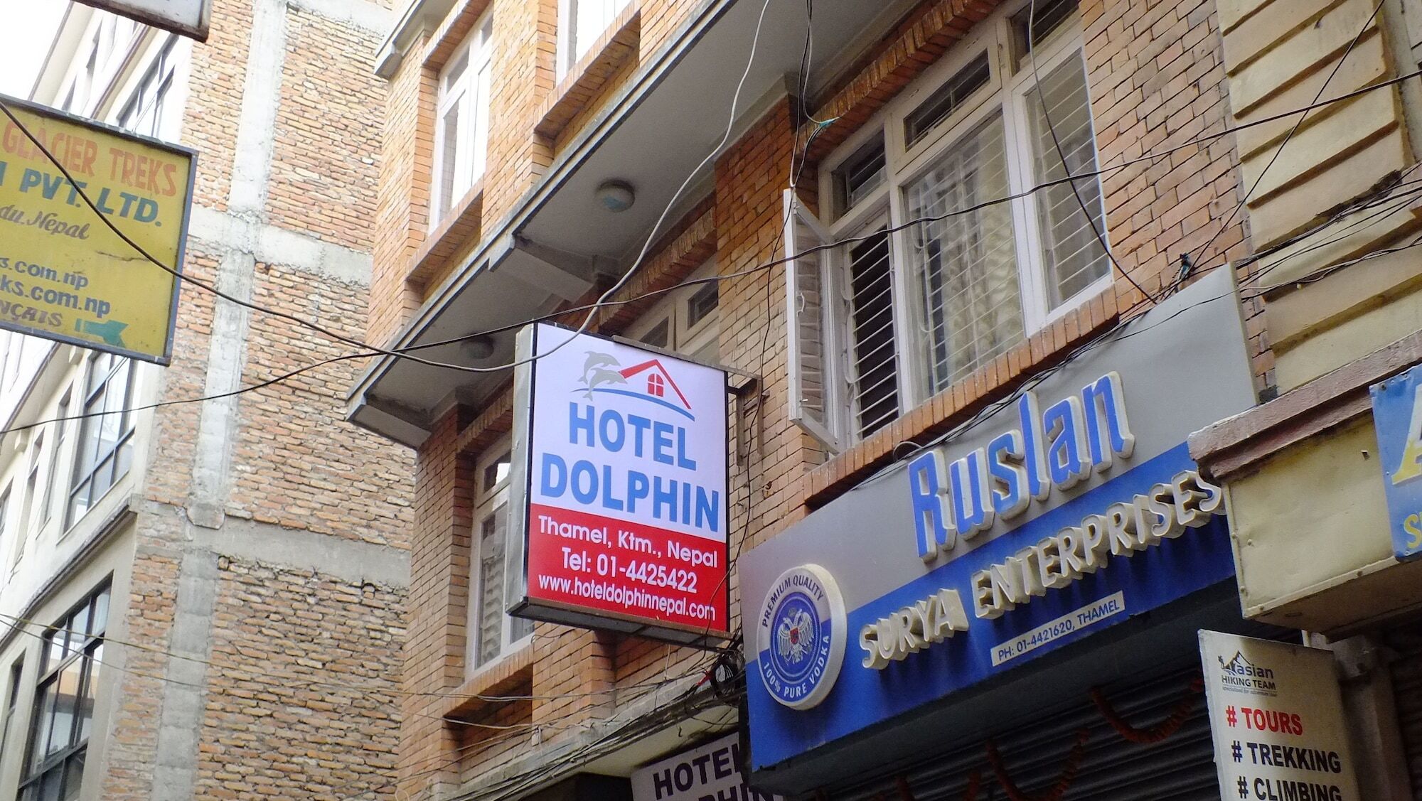 Hotel Dolphin Catmandu Exterior foto